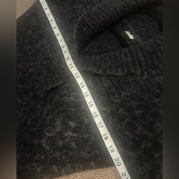 Talula Babaton, size m, wool/alpaca blend long sleeve sweater, V neck - Picture 7 of 9